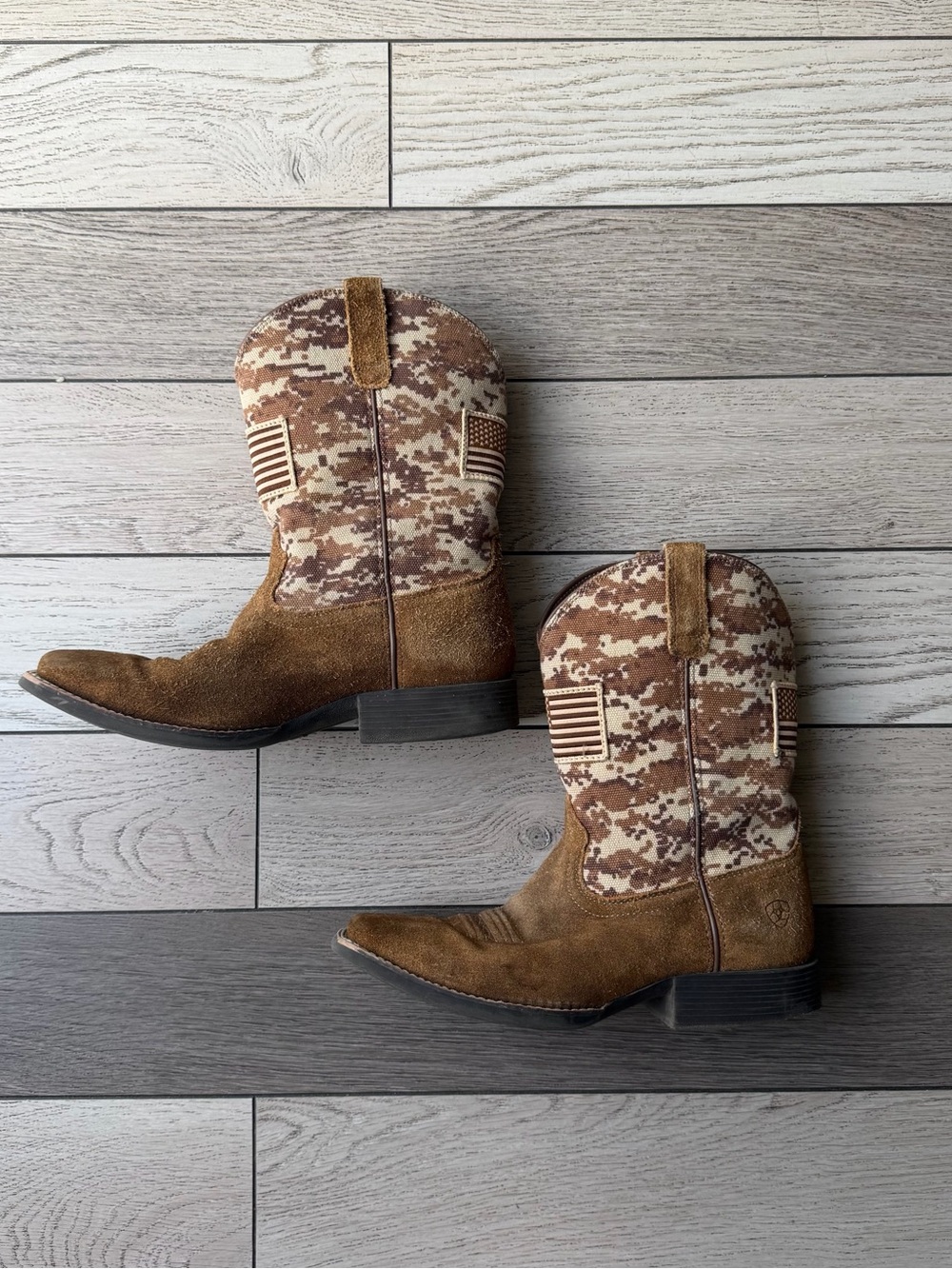 Ariat Kids Brown Suede & Tan Textile Western Boots size 4